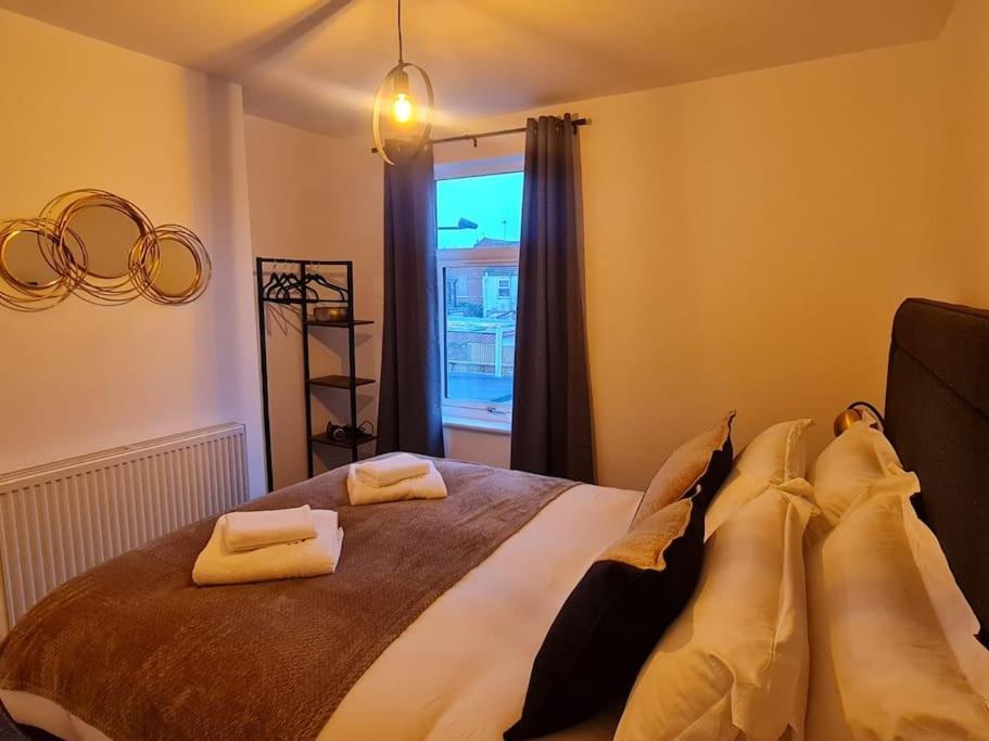 Centrally Located To The City Of Lincoln Eksteriør bilde